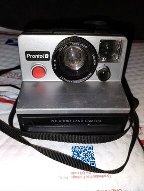 Polaroid Pronto B Land Camera With Original Strap TESTED WORKING